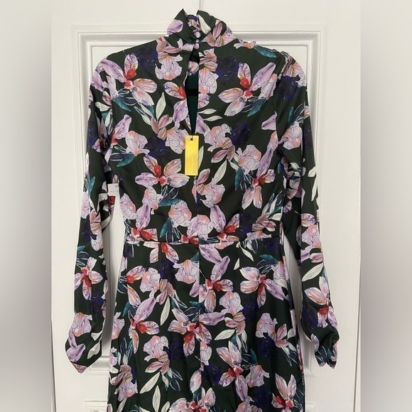 NWT Alexia Admor Satin Draped Mockneck Black Floral Formal Longsleeve Midi Dress - Picture 10 of 16